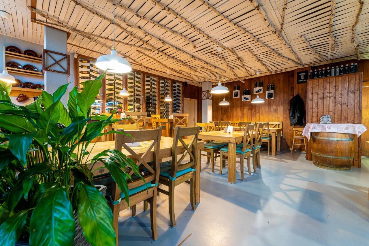Bel Hostel ตาตรันสกา ลอมนีจา ภายนอก รูปภาพ