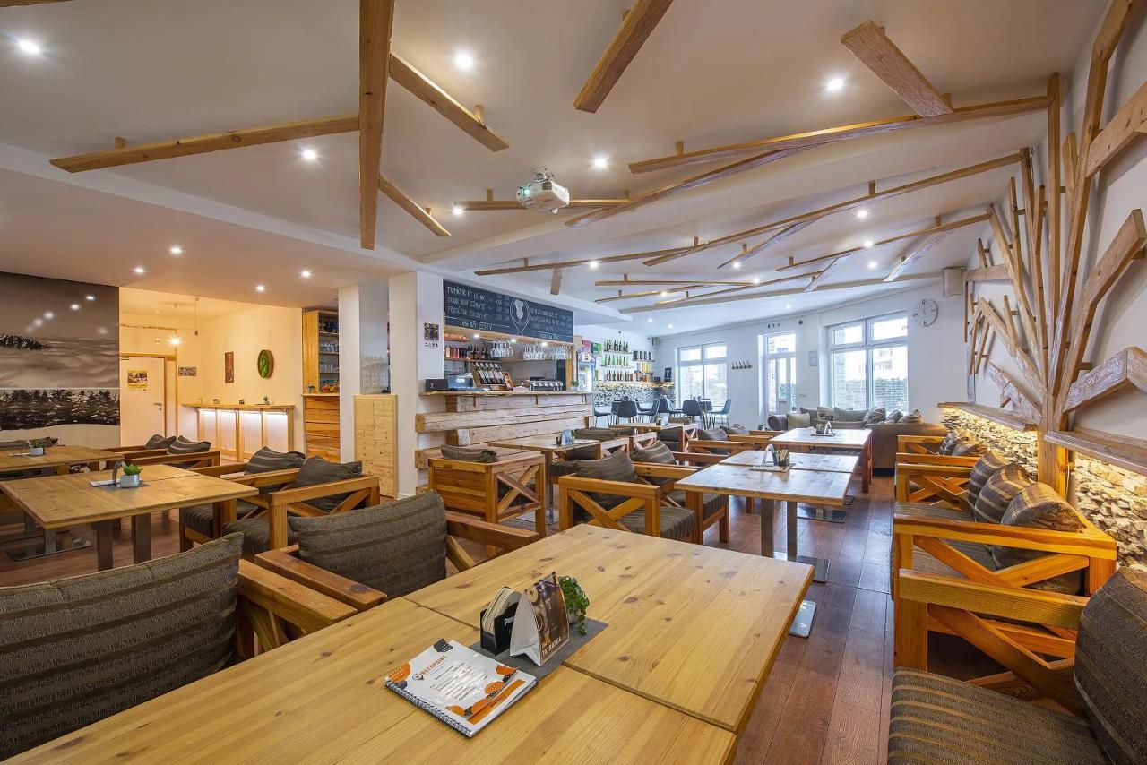 Bel Hostel ตาตรันสกา ลอมนีจา ภายนอก รูปภาพ